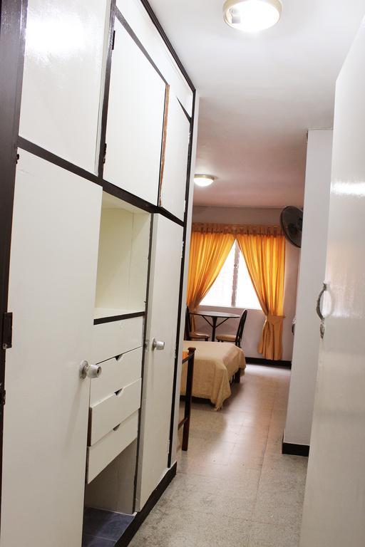 Hotel Normandia Медельин Номер фото